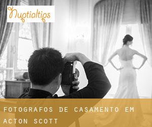Fotógrafos de casamento em Acton Scott