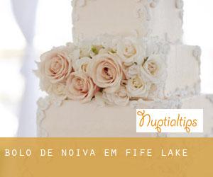 Bolo de noiva em Fife Lake